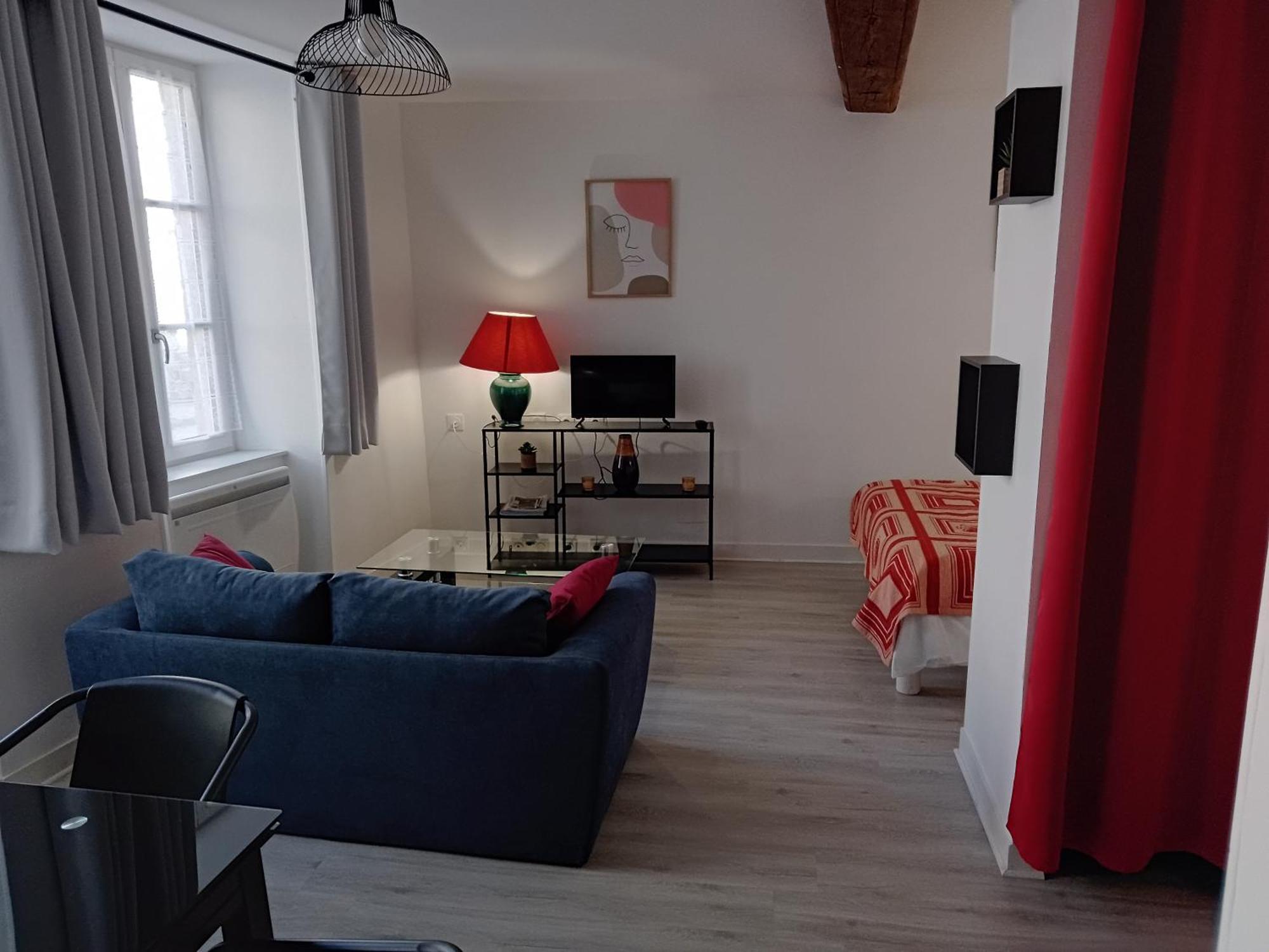 Studio Zoe Saint-Pere  Luaran gambar